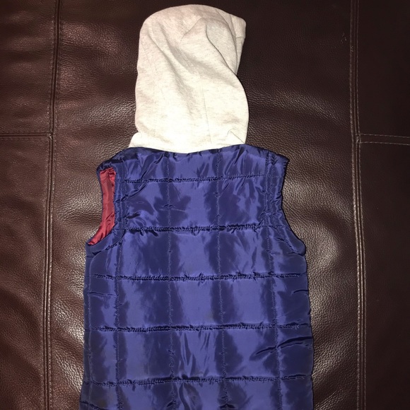 Life and Legend Toddler Hooded Vest - Picture 3 of 3